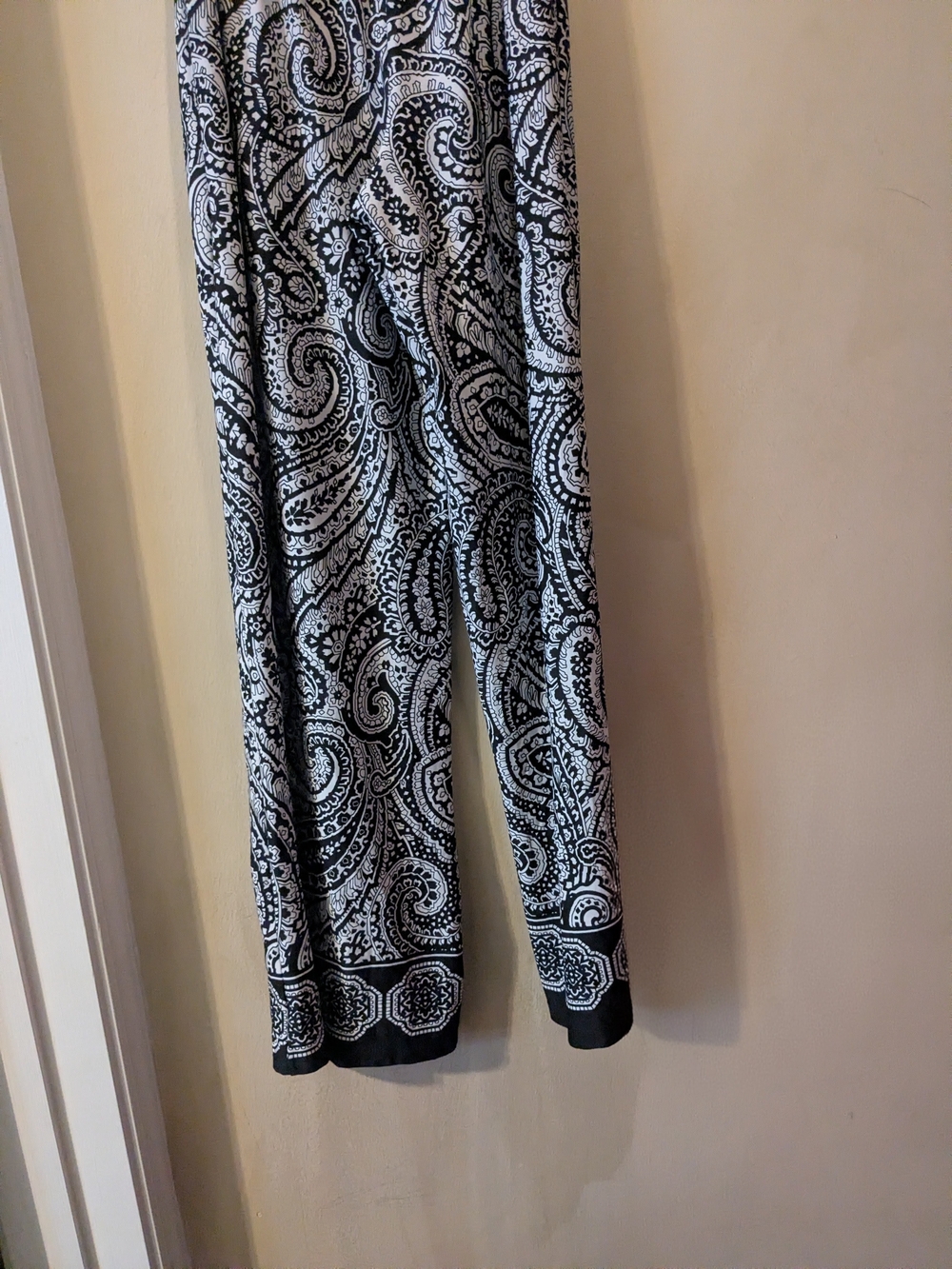 B-Design Black & White Paisley Wide-Leg Women's Pants